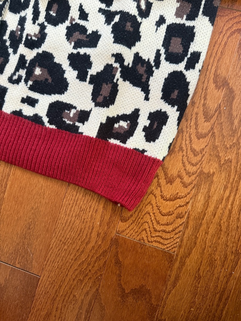 SALE, TIDAY ONLY! PRICE FIRM! Leopard Print Cardigan Stripe Sleeve Button Front - Picture 9 of 10